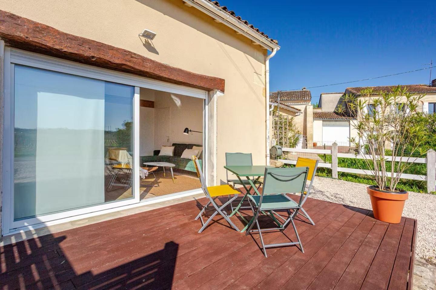 Guesthouse Les Maurins Saint-Sulpice-de-Faleyrens Εξωτερικό φωτογραφία