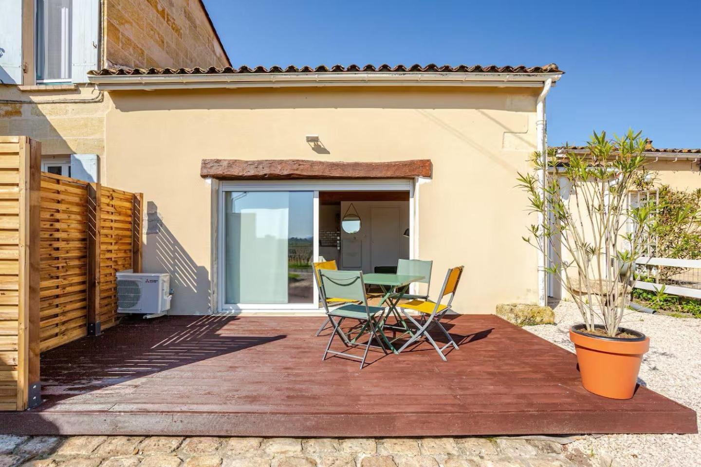 Guesthouse Les Maurins Saint-Sulpice-de-Faleyrens Εξωτερικό φωτογραφία
